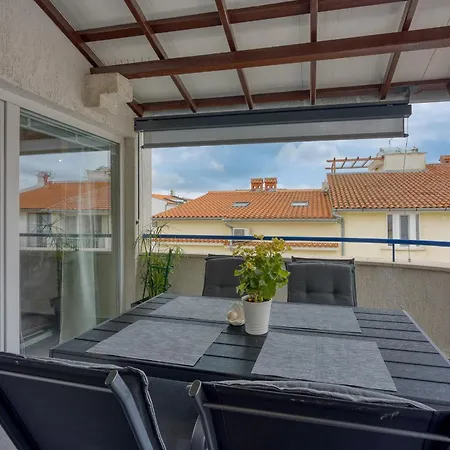 Apartment Burle With Balcony