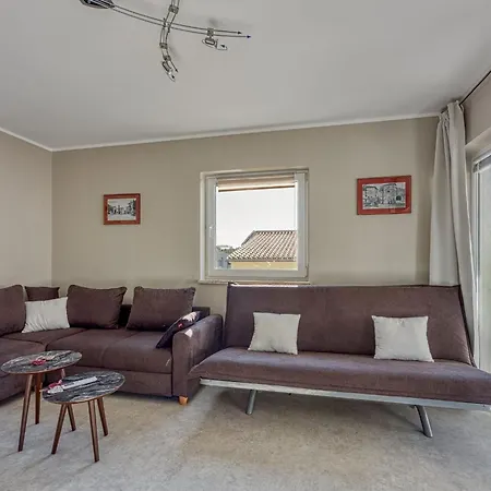 Burle With Balcony Apartment Medulin